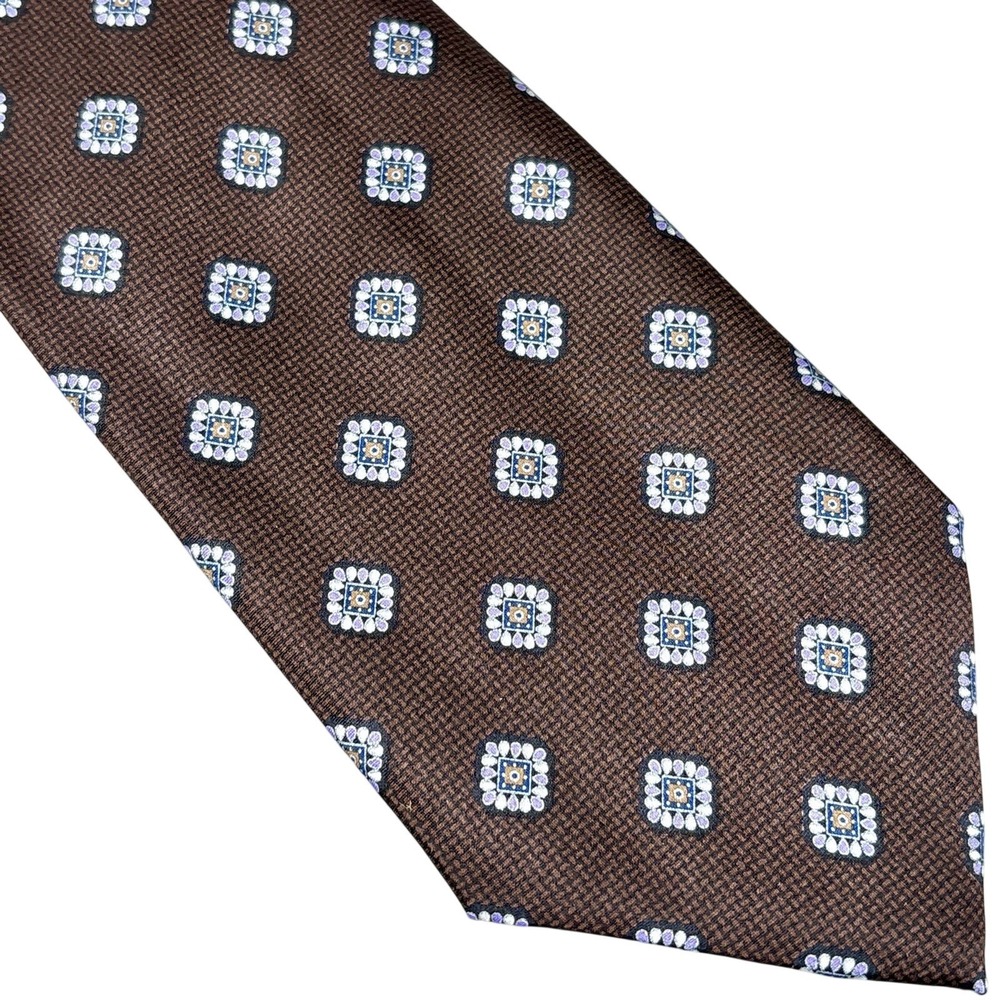 Brioni Silk Tie Brown Geometric Medallion Pattern Handmade Italy Luxury Necktie